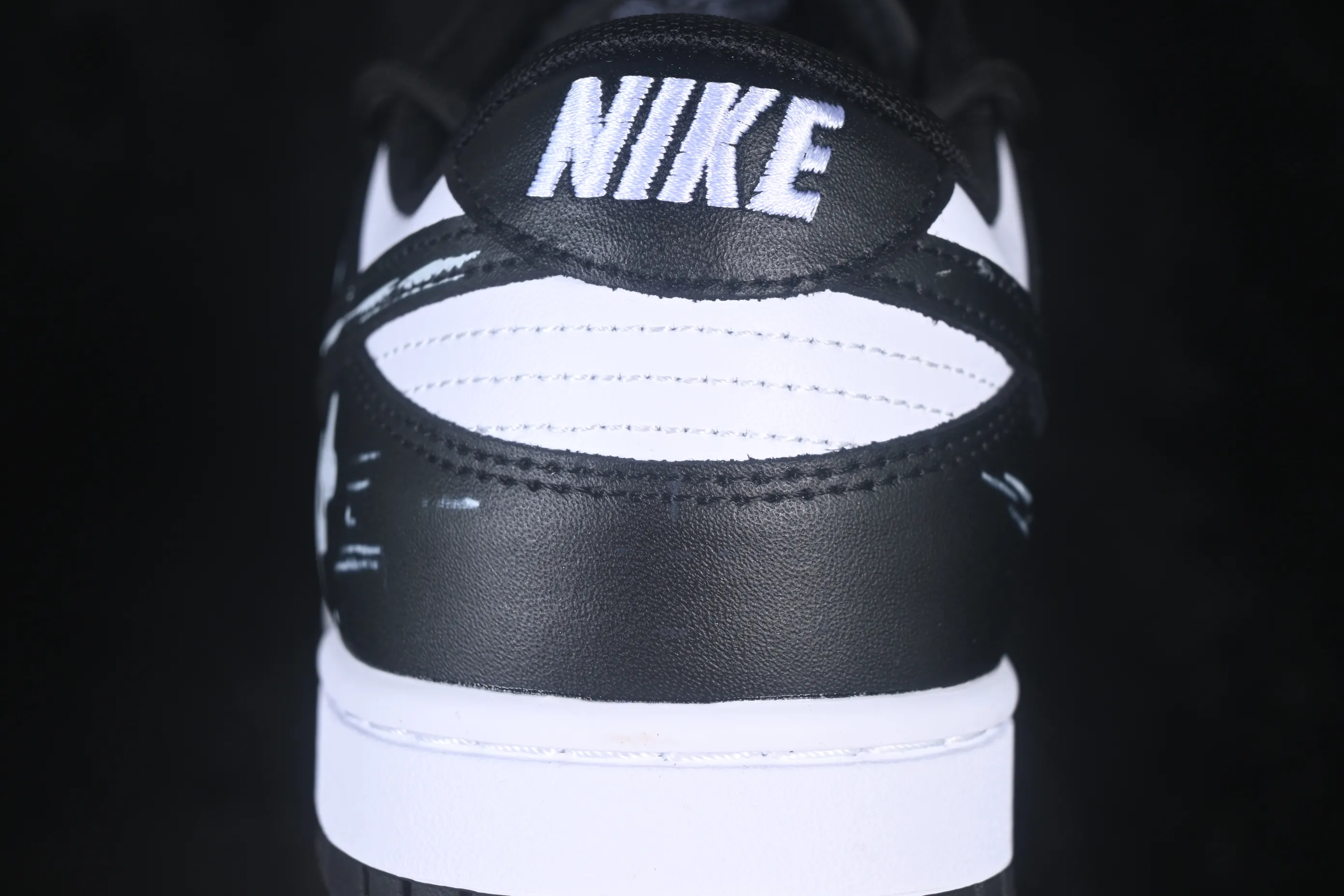 All categories Nk SB Dunk Series Nk SB Dunk Low High-end customized low-top sneakers Nike SB Dunk Low straps low-top casual sneakers DD1391-100